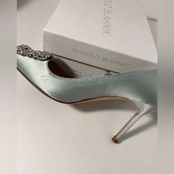 Manolo Blahnik Hangisi Satin Pumps - Picture 10 of 10